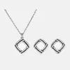 Collar Geométrico Minimalista para Mujer, Colgante de Alta Gama, Joyería de Moda, Cadena para Clavícula Entrelazada Blanca y Negra de Lujo Ligero de Nicho