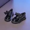 Zapatos de Cuero con Lazo Estilo Británico para Niñas 2026 Primavera Nuevos de Suela Gruesa Antideslizantes Versátiles Cómodos Estilo Joven Zapatos Planos