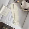 Calcetines de encaje de cachemira sin pies estilo Wei Xue para mujer, calentadores de pantorrilla cálidos con relieve hueco para otoño e invierno, calcetines versátiles para botas