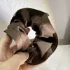 Unique Diadema de Encaje de Seda Sintética de Alta Gama con Bordes Fruncidos, Chongo de Satín, Elegante Accesorio para el Cabello