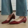 Novo Modelo 2025 Sapatos de Couro Bovino de Primeira Camada Lavado com Interior e Exterior Totalmente em Couro, Salto Grosso, Confortáveis e Versáteis para o Dia a Dia, Macios e Adequados para Todas as Estações, Salto de 3cm
