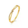 Pulsera de Acero Inoxidable con Nudo Cruzado de Doble Capa Transfronteriza, Lujo Ligero, No se Desvanece, Broche Tachonado con Diamantes, Oro de 18 Quilates, Venta al por Mayor desde Fabricante