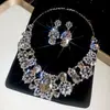 Aretes Colgantes y Collar de Flor de Circonita Brillante Estilo Corte Europeo y Americano, Cadena Ligera de Lujo Nicho para Clavícula, Joyería Exquisita Transfronteriza
