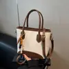 Bolsa Transversal de Ombro Casual Retrô de Nicho Transfronteiriço Tendência da Moda Nova Bolsa Mulheres 2025 Outono e Inverno Bolsa Balde