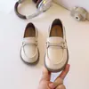Mocasines de mujer personalizados para primavera y verano 2025, zapatos planos versátiles para combinar con faldas, zapatos pequeños de piel estilo británico, zapatos de vestir planos elegantes