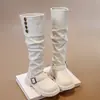 Botas de Pelúcia Cano Alto para Meninas Inverno Novo Estilo Infantil Estilo Britânico Quente Proteção Contra Frio Moda Botas Longas para Meninas