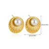 Pendientes de estilo minimalista con baño de oro, temperamento retro, lujo ligero, círculo geométrico versátil y elegante, incrustados con pendientes de perlas