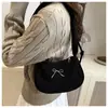 Bolso de Hombro Plegado de Moda Pequeño Cuadrado Bolso de Mujer Nuevo Primavera 2025 Bolso de Hombro Bordado con Lazo de Moda Bolso Trendy de Axila