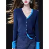 Cárdigan de Punto de Manga Larga con Cuello en V Azul y Costuras en Color Contrastante para Mujer Otoño e Invierno 2025 Nuevo Suéter Elegante