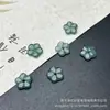 Jadeíta Azul Natural Flor de Cinco Pétalos Flor de la Fortuna Joyería Accesorios Hecho a Mano DIY Accesorios para Pulseras al por Mayor