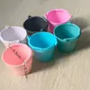 Mini boneca enfeites cor miniatura pequeno balde crianças brincam de casa simulação brinquedo balde mesa de areia ferramentas de trabalho