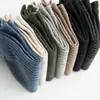 Calcetines de hombre de verano color liso calcetines invisibles transpirables absorbentes de sudor calcetines desodorantes calcetines verticales para hombre puesto de calcetines para hombre calcetines invisibles para hombre al por mayor