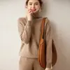 Elegante e gracioso~ Suéter de malha de cashmere liso de gola alta para mulheres, elegante e amigo da pele, adequado para ir ao trabalho e para usar em camadas
