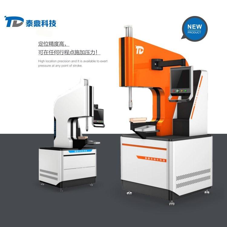 液压铆钉机主图