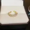 Anillo Abierto de Saturno con Circonita Estilo Coreano Lujo Ligero Moda para el Trabajo Temperamento Anillo para el Dedo Índice Joyería Personalizada de Moda Venta al por Mayor