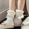 Calcetines JK de felpa de cordero lolita, calcetines lindos de algodón con bola de pelo, calcetines de tubo cálidos de otoño e invierno, calcetines de mujer con costuras gruesas