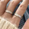 Anillo de Diamantes Pequeños Microincrustados Estilo Japonés-Coreano para Mujer Estilo Frío Ins Nicho Lujo Ligero Sentido de Alta Gama Anillo Abierto Ajustable