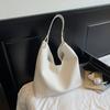 Bolsa Retrô de Grande Capacidade Outono e Inverno Feminina 2025 Nova Moda de Outono Bolsa de Ombro para o Dia a Dia Bolsa Tote Versátil de Nicho