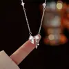 Colar de Prata de Lei S925 Laço Feminino Luxo Leve Zircônia Estrela de Quatro Pontas Pingente Design de Nicho Fashionável Corrente para Clavícula Versátil