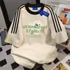 Camiseta Casual Suelta de Manga Corta con Estampado de Letras Retro Americano y Tres Rayas Verano 2025 Nuevo Estilo Coreano Ins