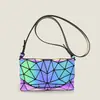 Bolso Nuevo de Patchwork Rombo, Bolso Geométrico Láser, Bolso Cuadrado Pequeño Nuevo de Moda Verano 2026, Bolso de Hombro Cruzado Luminoso