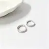 Fabricante Coreano de Pendientes Dongdaemun Suministro al por Mayor Pendientes de Diamante de una Sola Fila Pendientes Versátiles de Zirconia con Diamante para Mujer