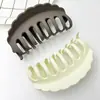 Horquilla de moda transfronteriza con forma de ola, pinza para el pelo fresca, pinza para el pelo esmerilada de alta calidad, pinza de tiburón para recogido en la parte trasera de la cabeza, venta al por mayor