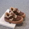 Zapatos Deportivos para Bebé Zapatos Infantiles Estilo Alemán Zapatos para Niños Pequeños Zapatos de Algodón con Felpa Zapatos para Niños y Niñas Zapatos Casuales de Otoño e Invierno