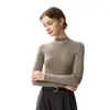 Suéter de punto fino de lana pura, ajuste ceñido, cuello alto medio para mujer, nuevo para otoño/invierno, color liso, manga larga, capa base, elegante y versátil, suéter de punto para el trabajo
