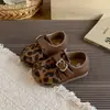 Zapatos Birkenstock Retro de Piel Sintética con Dedos Divididos de Cobertura Total para Mujer Otoño 2026 Nuevos Zapatos Planos de Moda Versátiles con Correa de Hebilla Única Mary Jane