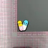 Nueva Serie Médica Transfronteriza Accesorios de Pegamento Suave Hebilla de Zapato Accesorios para el Cabello Insignia Broche Pin Decoración DIY para Ropa