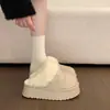 Botas de nieve blancas con suela gruesa, forro polar, sin cordones, estilo media pantufla, pantuflas de algodón esponjosas para mujer, calzado de invierno para exteriores, nuevo estilo 2026 Zapatos Birkenstock