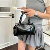 Bolsa de Ombro Fashionable Tendência de Alto Valor para Mulheres 2026 Verão Nova Bolsa Quadrada Pequena de Ombro de Grande Capacidade para Mulheres