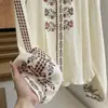 Camisa Vintage Bordada Estilo Étnico Bohemio Cuello Redondo Mangas de Linterna Suelta 12623
