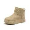 Botas de invierno nuevas de suela gruesa y brillantes para mujer, colección de invierno 2025, forradas de felpa para abrigar, estilo slip-on, botas versátiles para mujer