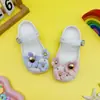 2026 Nuevo Verano Dibujos Animados Rosa Morado Flor Niños Princesa Ballet Zuecos EVA Exteriores Cerrados Punta Chanclas de Playa