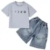 Conjunto de verão em jeans com mangas curtas e brilho para meninos, roupa casual estilosa e legal de duas peças para crianças, roupas de bebê da moda