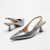 Tacones de Aguja Puntiagudos de Comercio Exterior, Nueva Moda de Otoño, Elegantes Sandalias de Tacón Alto en Gris Pistola, Tacones Bajos Cómodos, Transfronterizo