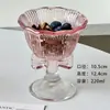 Copo rosa com laço, pé alto, taça de vinho tinto de alto valor, taça de champanhe, taça de coquetel, xícara de café