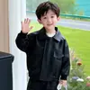 Chaqueta de cuero genial y elegante para niños, nueva colección primavera/otoño 2026, chaqueta de cuero de primavera para niños, moderna, genial, ropa de otoño para niños pequeños
