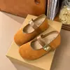 Zapatos Mary Jane con velcro esmerilado para mujer, colección otoño 2026, con hebilla cuadrada metálica, suela suave, estilo retro, versátiles para el uso diario