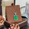 Colgante Cabujón Ovalado de Calcedonia Verde Hielo Natural Incrustado Collar de Jade Rosa para Mujer Joyería