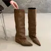 Botas largas hasta la rodilla de punta estilo francés que aumentan la altura, botas de caballero, nuevas botas de pantalón de tubo alto otoño e invierno 2026