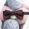 Corbata de moño casual floral para hombre Moda Nueva Corbata de moño de flor de anacardo Fabricante de corbatas de moño personalizadas para hombres y mujeres