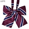 Pajarita JK estilo universitario flor de pluma gigante flor de raíz de cuello cruz cruzada corbata cuerda de cuello de estudiante femenina foto de graduación cinta