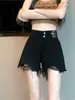 Shorts de Mezclilla Rasgados con Doble Hebilla Negra para Mujer Verano 2024 Nuevos de Cintura Alta Adelgazantes Talla Grande de Corte A Pantalones Cortos Calientes