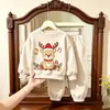 Conjunto de Primavera y Otoño para Niñas Nuevo Sudadera Navideña y Pantalones Jogger Set de Dos Piezas Ropa Elegante de Otoño para Niñas Ropa Infantil al por Mayor