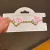 Pulseira de Trevo com Madrepérola Banhada a Ouro Real 18K Luxo Acessível Pulseira Elegante de Ponta Moda de Nicho Pulseira Versátil