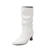 Botas de Cuero Europeas y Americanas para Mujer Puntiagudas Manga Botas de Moda Caña Media Botas Martin Tacón Medio Zapatos de Mujer 40-48 Talla Grande Botas de Comercio Exterior