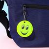 Colgante de Cara Sonriente Reflectante de Amazon Llavero de Cara Sonriente Luminoso Joyería Colgante Mochila Escolar para Estudiantes Colgante de Seguridad Nocturna
